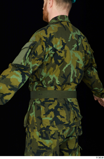 Victor army belt camo jacket dressed upper body 0004.jpg